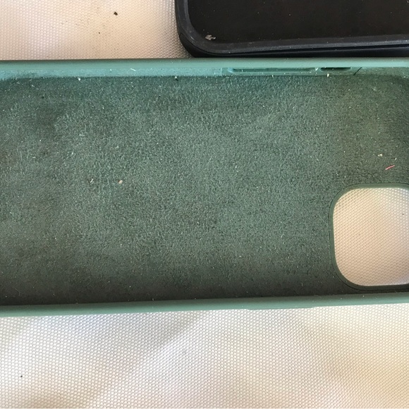 iPhone case bundle - Picture 7 of 7